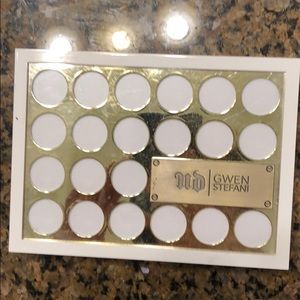 Urban Decay blush and bronzer palette